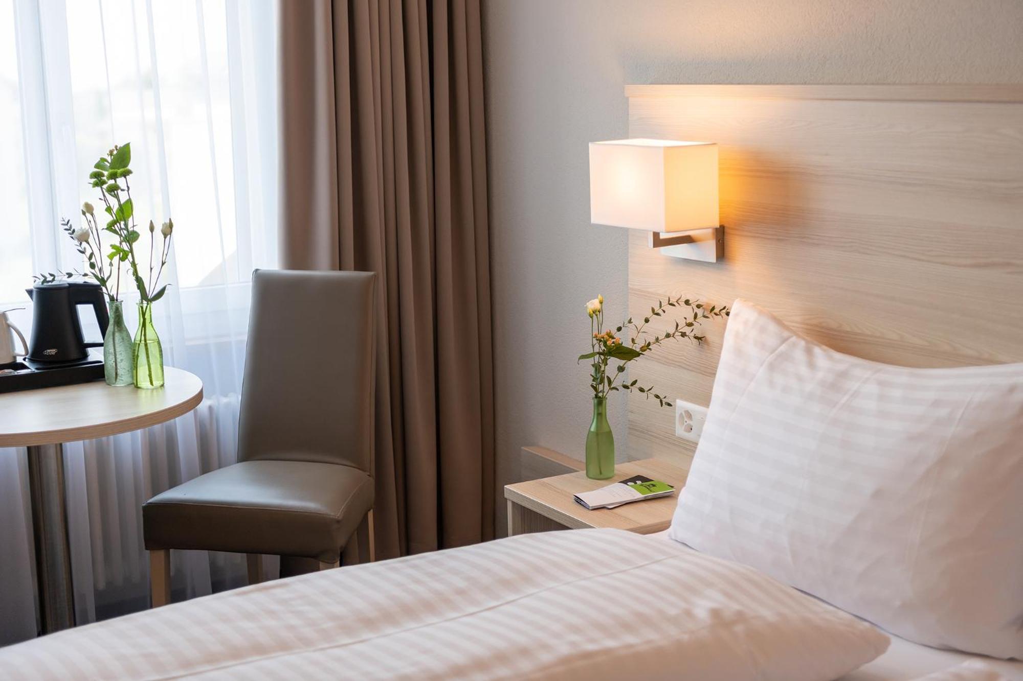 Hotel Garni Roessli Wittenbach Bagian luar foto