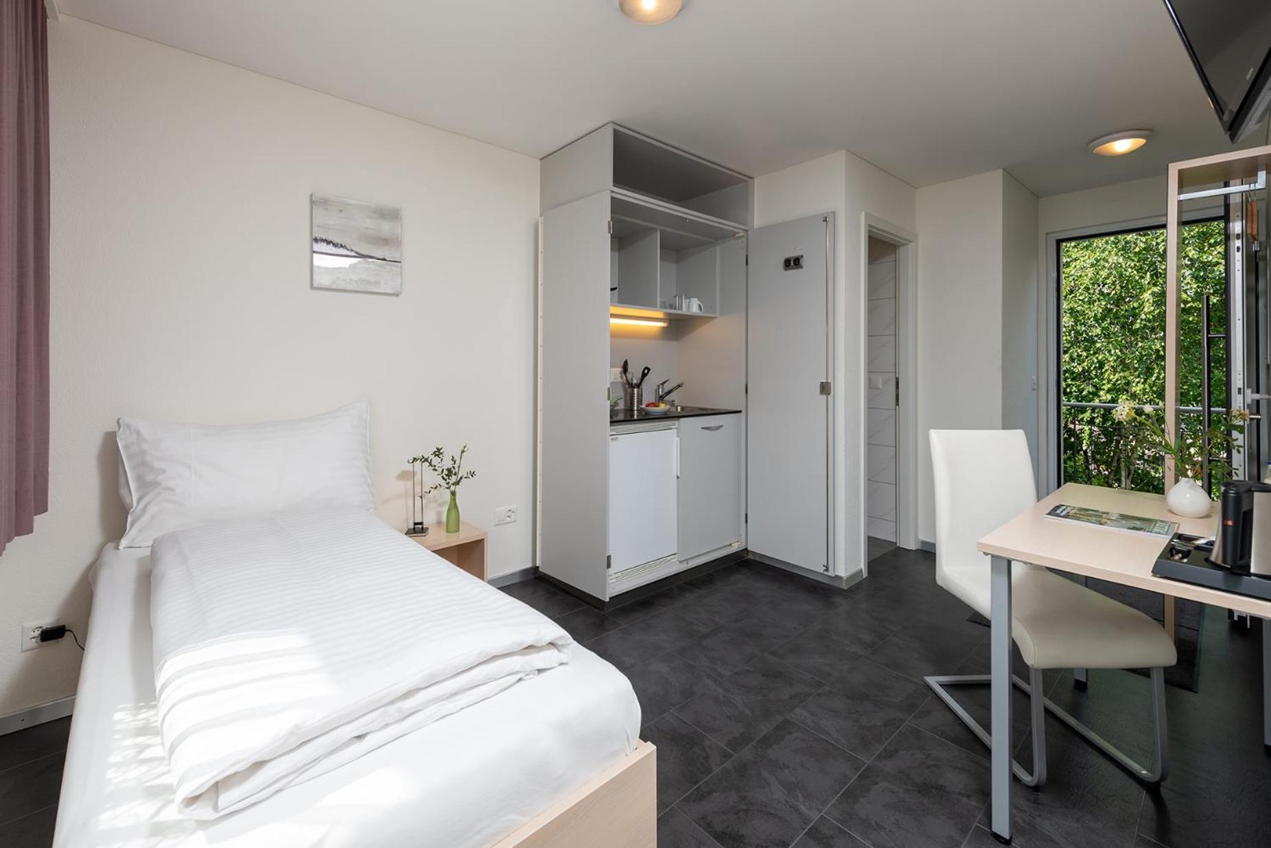 Hotel Garni Roessli Wittenbach Bagian luar foto