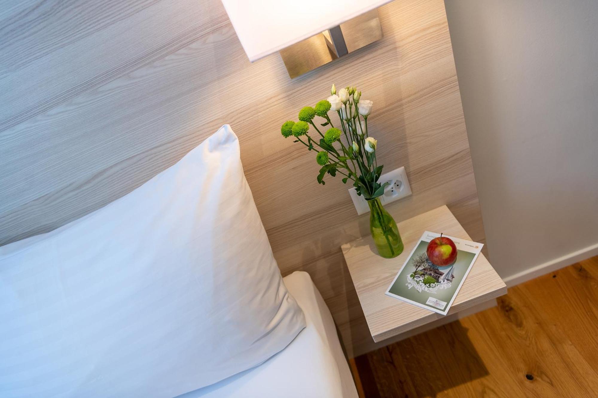 Hotel Garni Roessli Wittenbach Bagian luar foto
