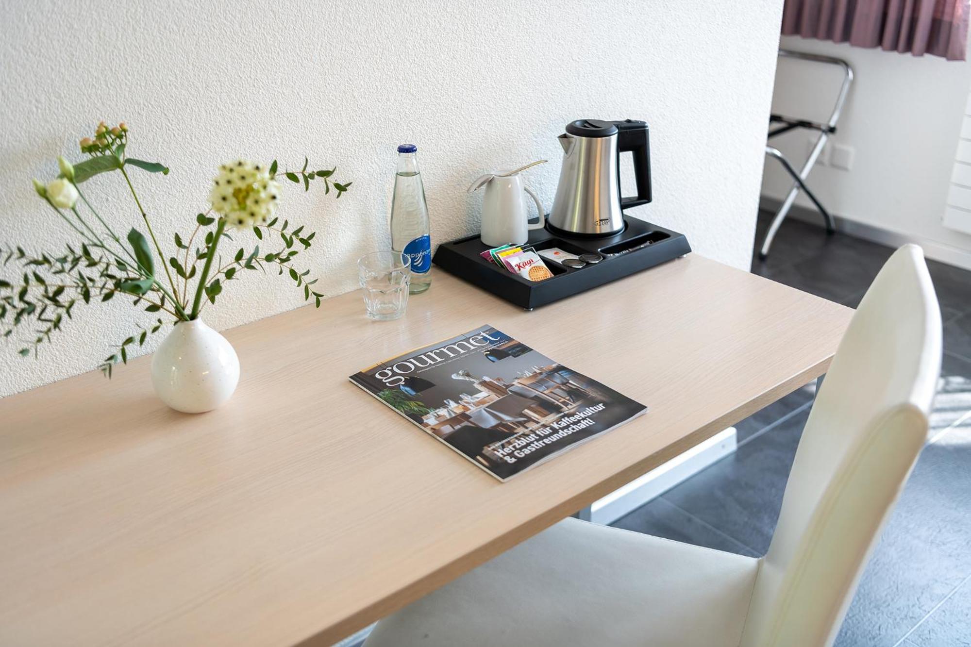 Hotel Garni Roessli Wittenbach Bagian luar foto