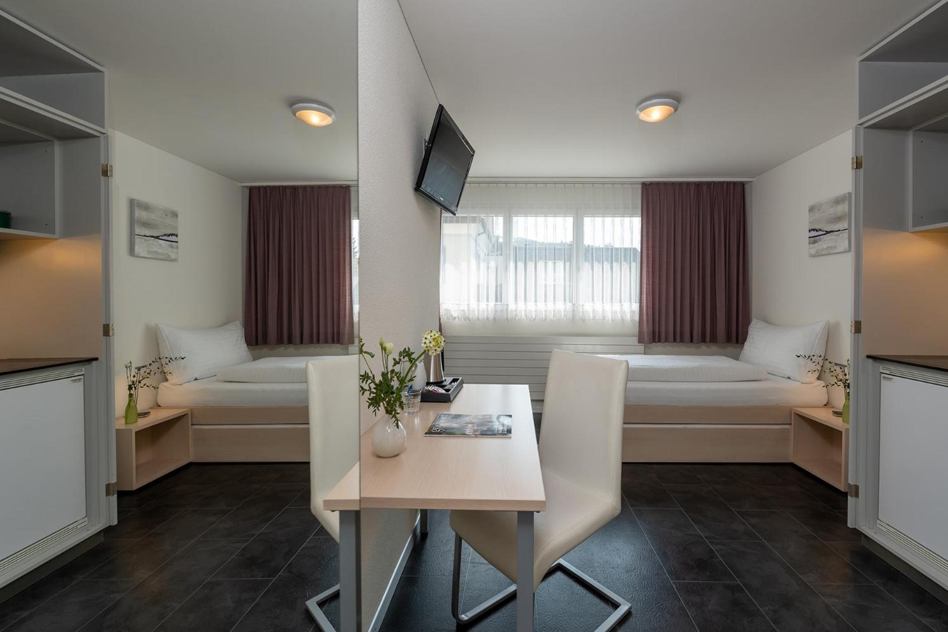 Hotel Garni Roessli Wittenbach Bagian luar foto